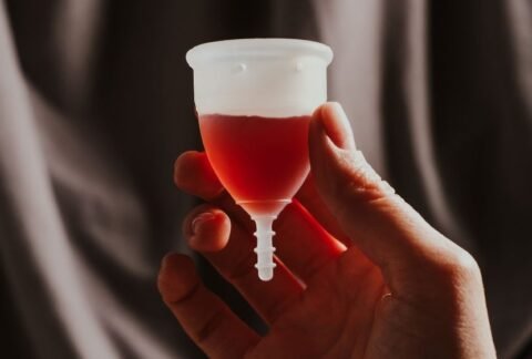 menstruar duas vezes no mês